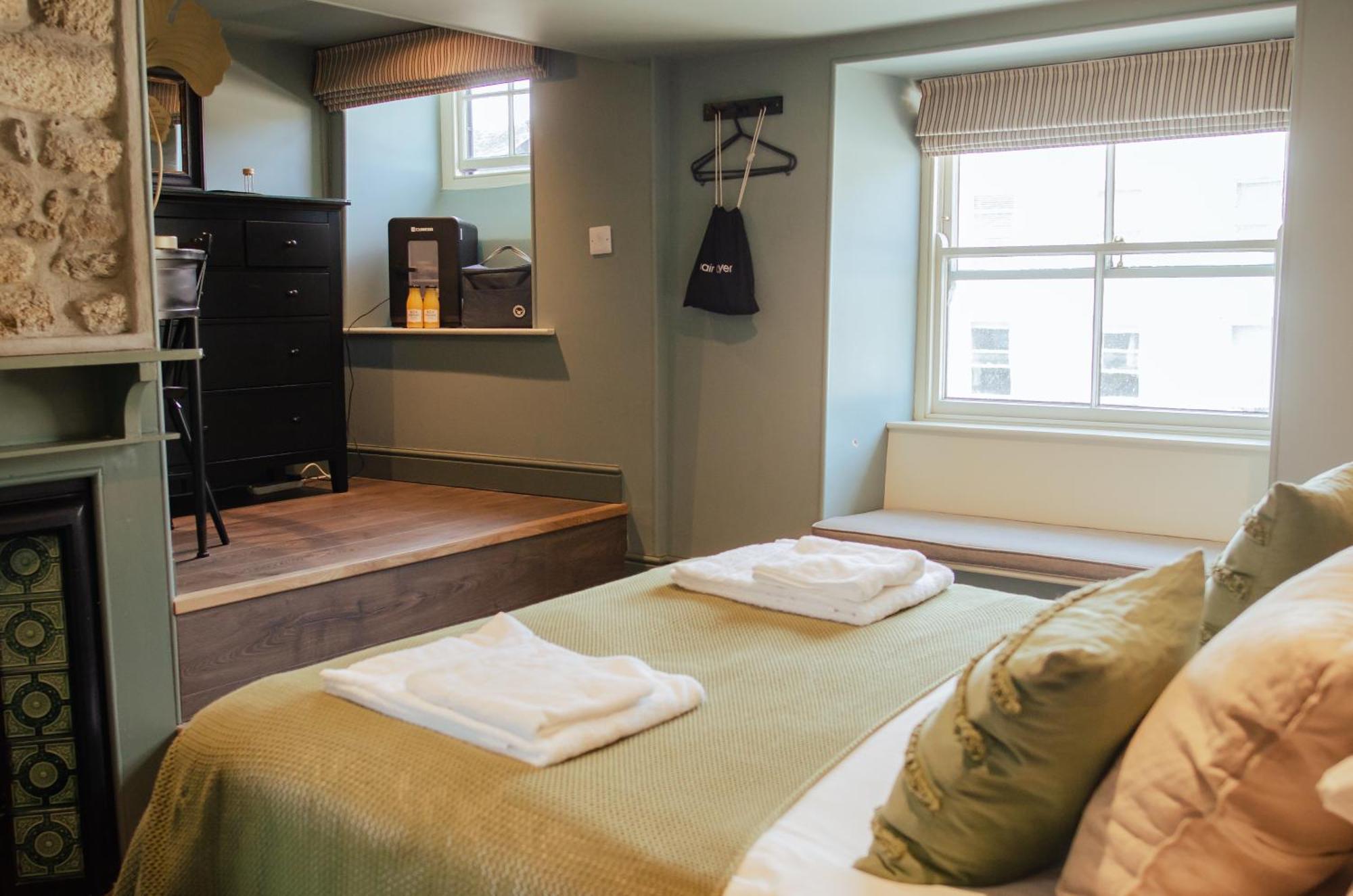 Hotel Seven Stars Penryn Habitación foto